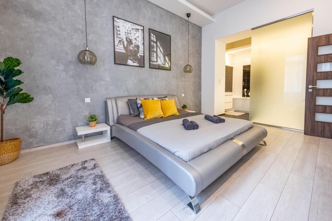 Luxury Nova Home Next To The New York Cafe Budapest Exterior foto